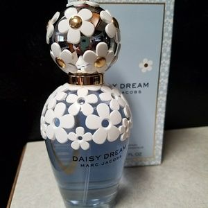 Daisy Dream Perfume